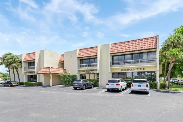 Exterior, Facade, Condo Building