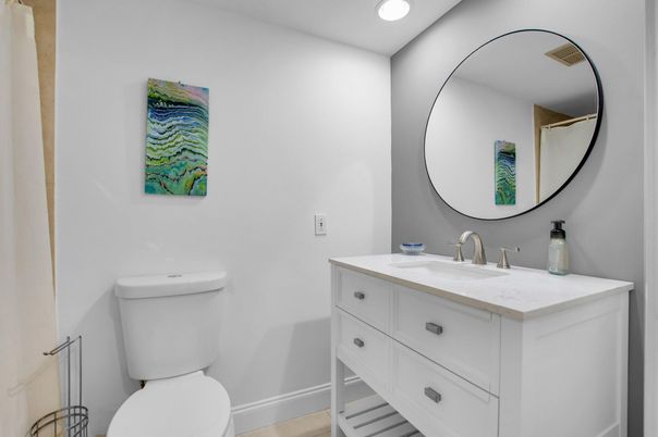 Bathroom, Interior, Recessed Lighting