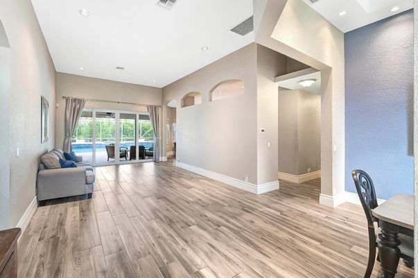 Interior, Recessed Lighting, Wood Texture Flooring