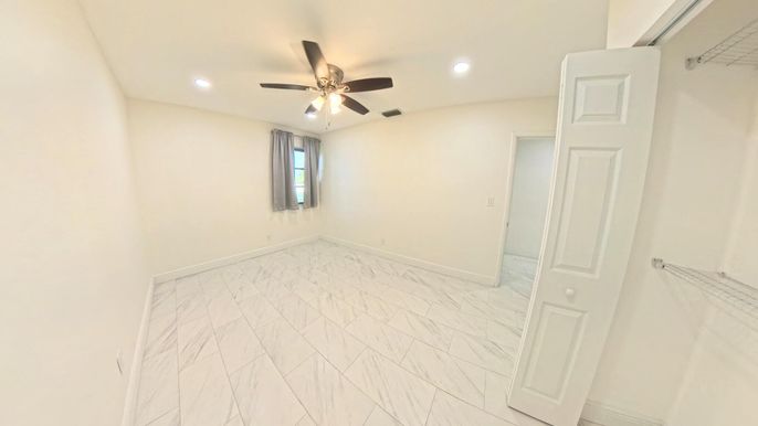 Empty room, Interior, Marble, Recessed Lighting