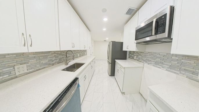 Interior, Kitchen, Marble, Recessed Lighting