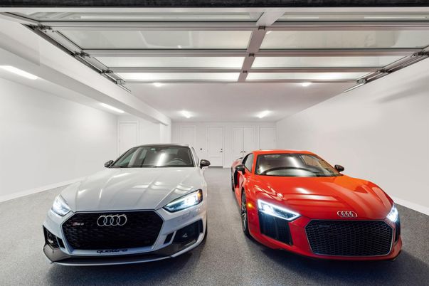 Garage, Interior