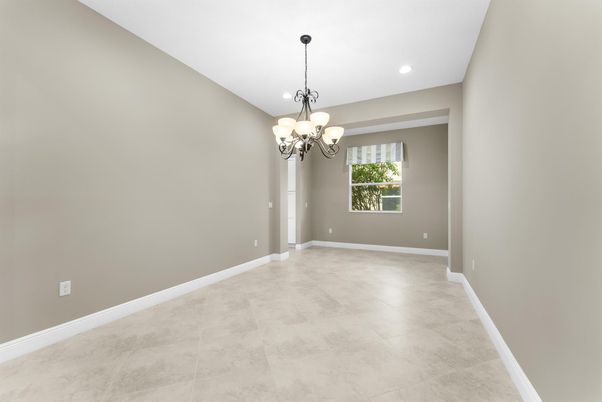 Chandelier, Empty room, Interior, Recessed Lighting