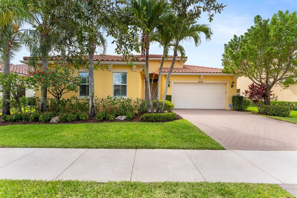 Attached, Backyard, Exterior, Facade, Mediterranean