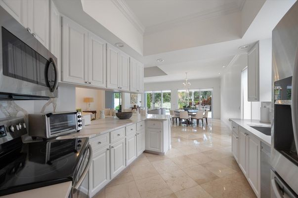 Chandelier, Dining room, Interior, Kitchen, Recessed Lighting