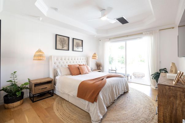 Bedroom, Interior, Pendant Lights, Wood Texture Flooring