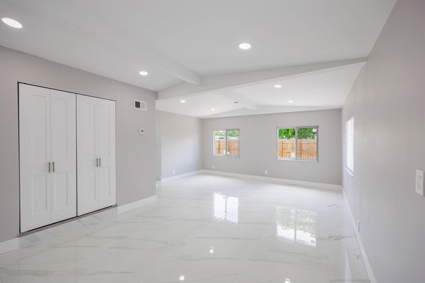 Empty room, Interior, Marble, Recessed Lighting