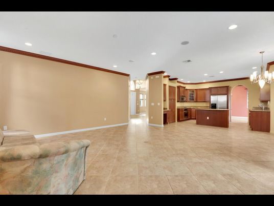 Chandelier, Interior, Kitchen, Recessed Lighting, Stainless Steel Appliances