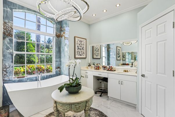 Bathroom, Free Standing Baths, Interior, Marble, Recessed Lighting