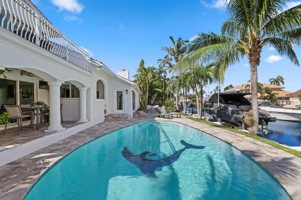 Exterior, Pool, Water