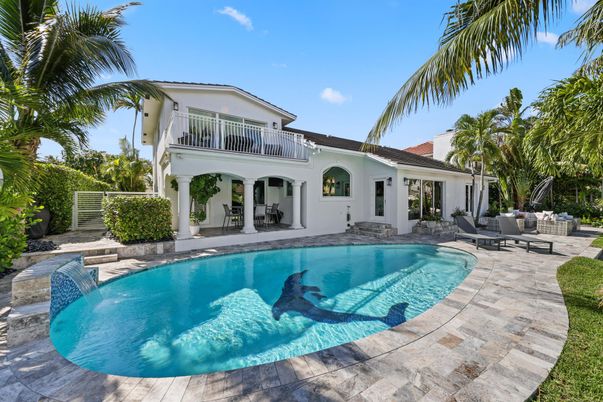 Exterior, Pool
