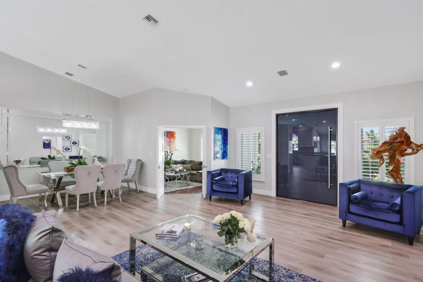 Dining room, Interior, Living room, Pendant Lights, Recessed Lighting, Wood Texture Flooring