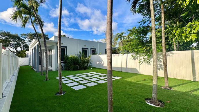 Backyard, Exterior
