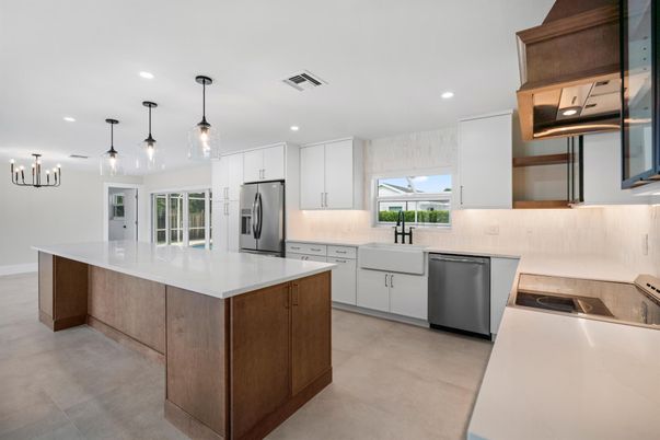 Interior, Kitchen, Pendant Lights, Recessed Lighting, Stainless Steel Appliances