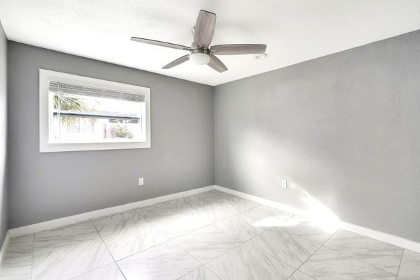 Empty room, Interior, Marble, Recessed Lighting