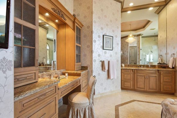 Bathroom, Dual Sink Vanities, Interior, Pendant Lights, Recessed Lighting