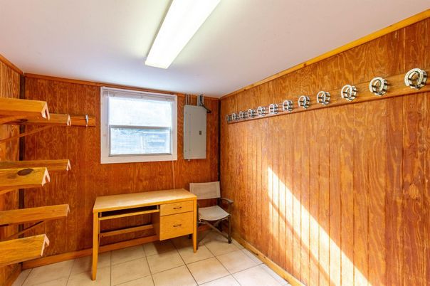 Interior, Wooden Walls