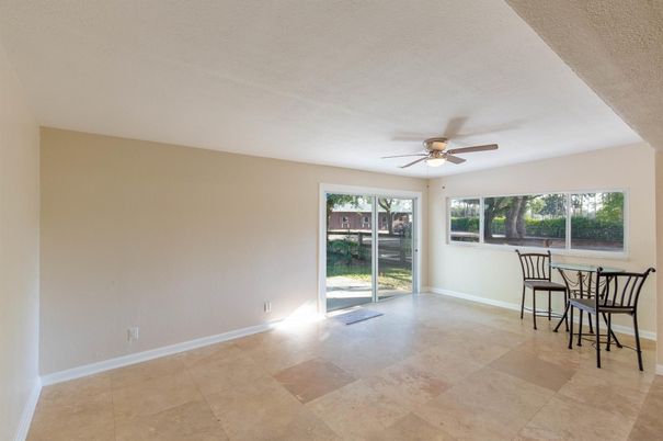 Dining room, Interior