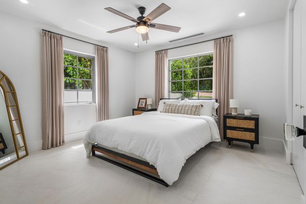 Bedroom, Interior, Recessed Lighting