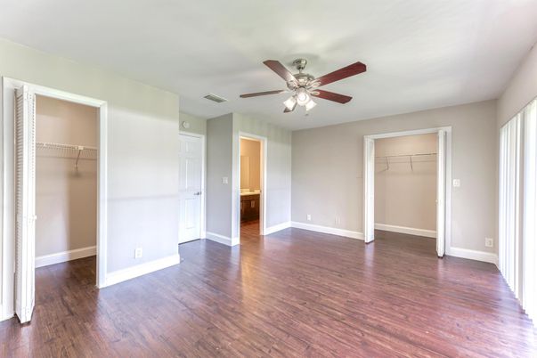 Empty room, Interior, Walk-in Closets, Wood Texture Flooring