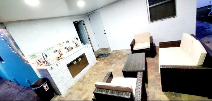 Fireplace, Interior, Recessed Lighting