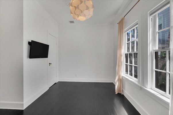 Empty room, Interior, Pendant Lights, Wood Texture Flooring