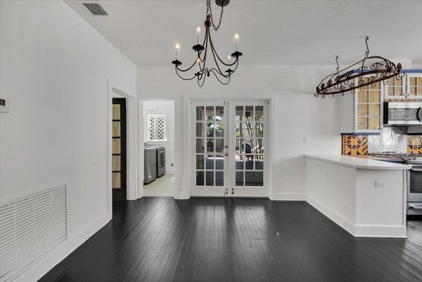 Chandelier, Interior, Kitchen, Wood Texture Flooring