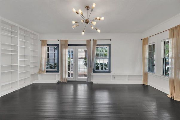 Empty room, Interior, Pendant Lights, Wood Texture Flooring