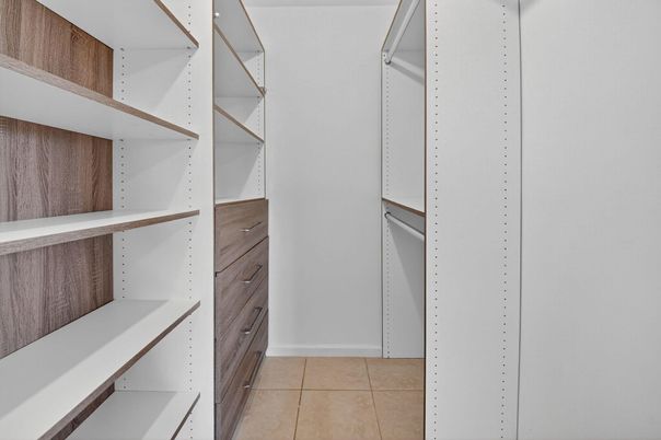 Interior, Walk-in Closets