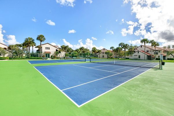 Exterior, Tennis Courts