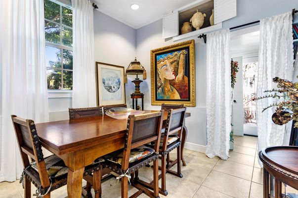 Dining room, Interior, Recessed Lighting