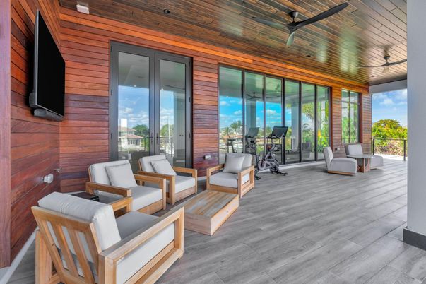 Fitness Equipment, Interior, Living room, Wooden Ceilings, Wood Texture Flooring, Wooden Walls