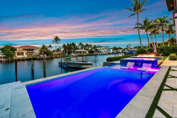 Exterior, Pool, Water