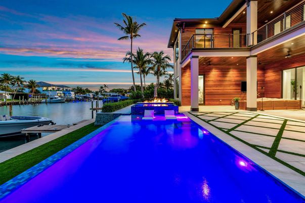Exterior, Pool, Water