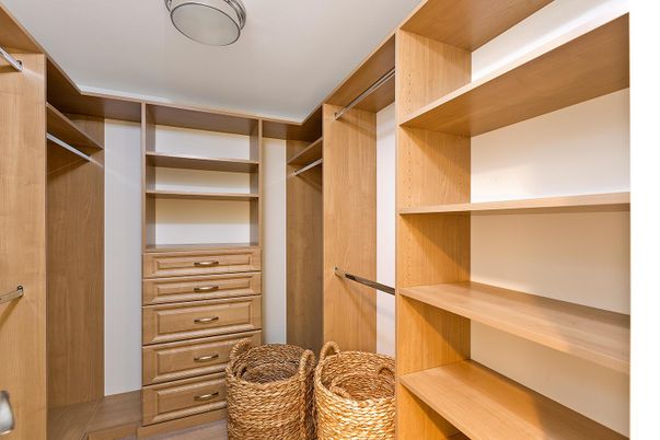 Interior, Walk-in Closets