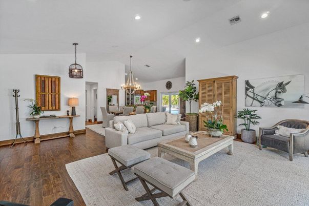 Chandelier, Dining room, Interior, Living room, Pendant Lights, Recessed Lighting, Wood Texture Flooring