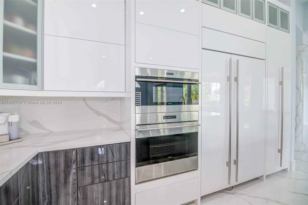Interior, Kitchen, Marble, Marble Walls, Stainless Steel Appliances