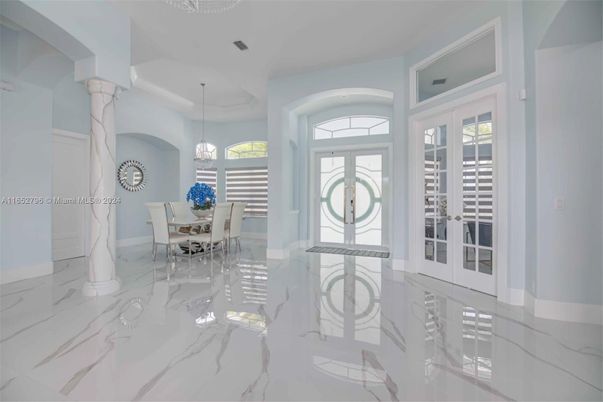 Dining room, Interior, Marble, Pendant Lights