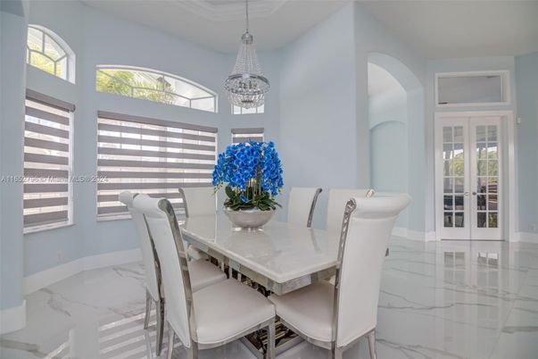 Dining room, Interior, Marble, Pendant Lights
