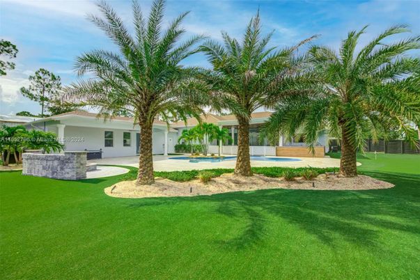 Backyard, Exterior, Pool