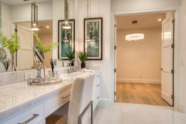 Bathroom, Interior, Pendant Lights, Recessed Lighting, Wood Texture Flooring