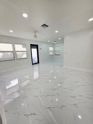 Empty room, Interior, Marble, Recessed Lighting