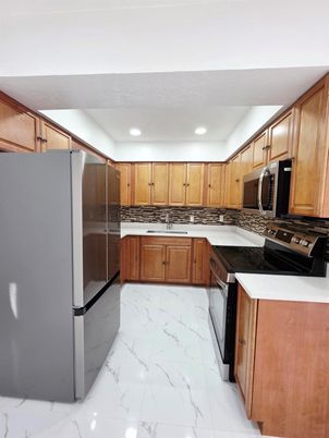 Interior, Kitchen, Marble, Recessed Lighting