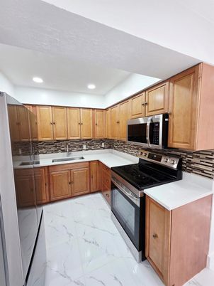 Interior, Kitchen, Marble, Recessed Lighting