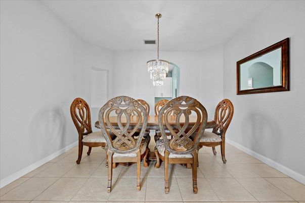 Chandelier, Dining room, Interior