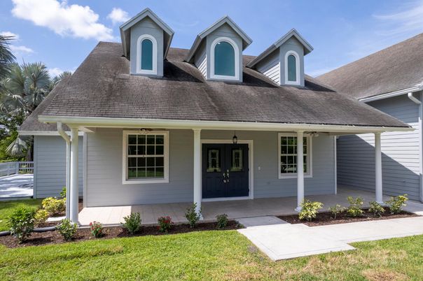 Exterior, Facade, Cape Cod
