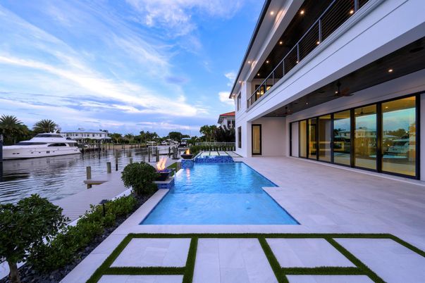 Exterior, Pool, Water