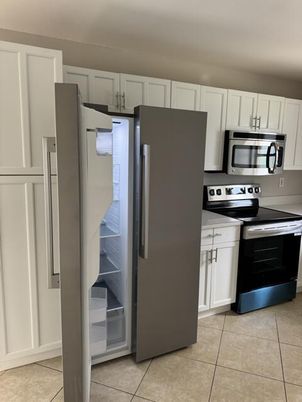 Interior, Kitchen, Stainless Steel Appliances