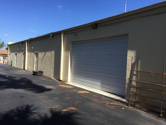 Detached Garage, Exterior