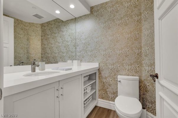 Bathroom, Interior, Recessed Lighting, Wood Texture Flooring
